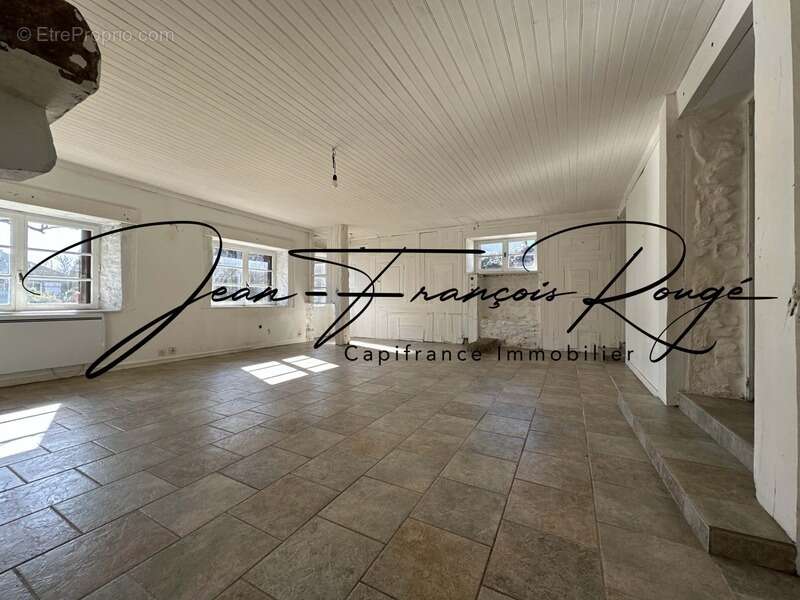 Agon-Coutainville, proche du havre et à deux kilomètres de la plage, maison en pierres de 160 m² ! - photo 5