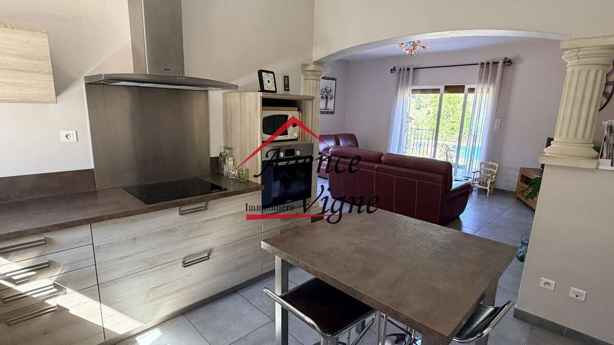 Maison à LE MARTINET