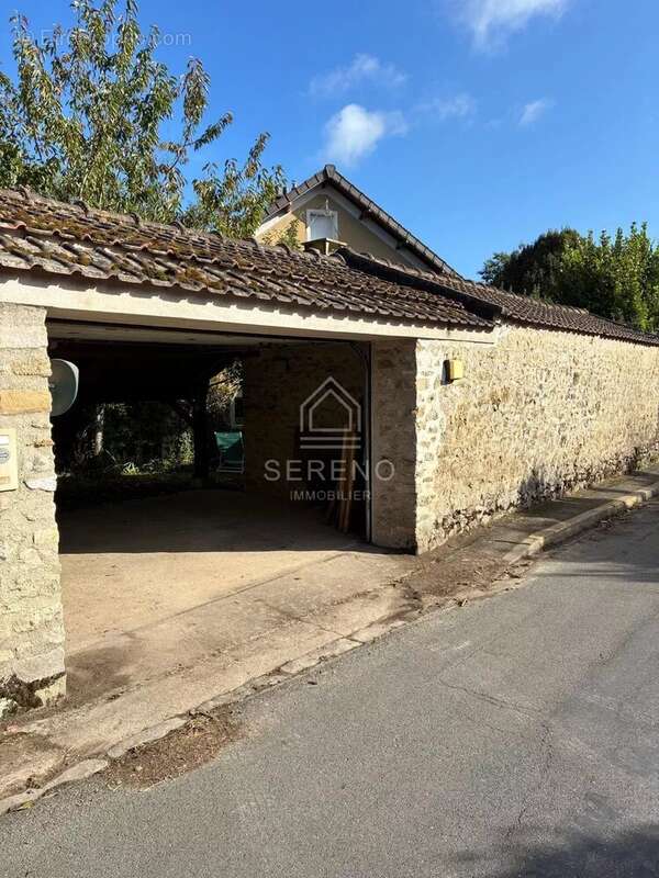 Maison à JANVILLE-SUR-JUINE