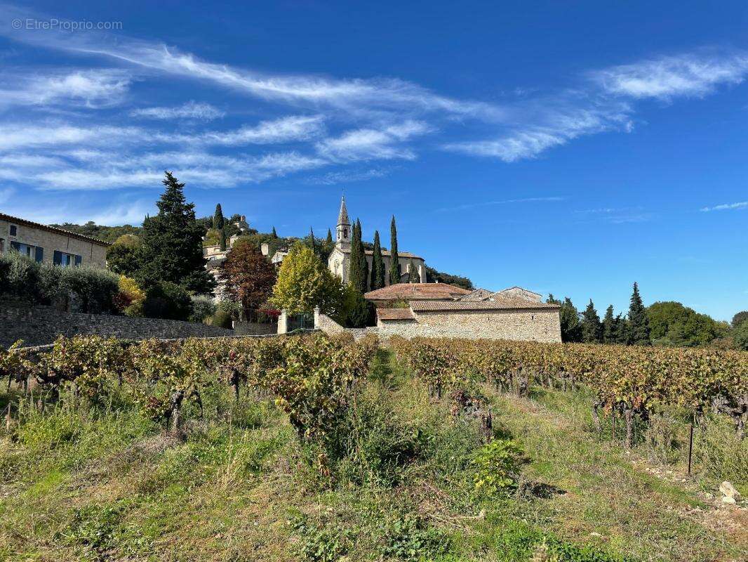 Maison à SAINT-LAURENT-DE-CARNOLS