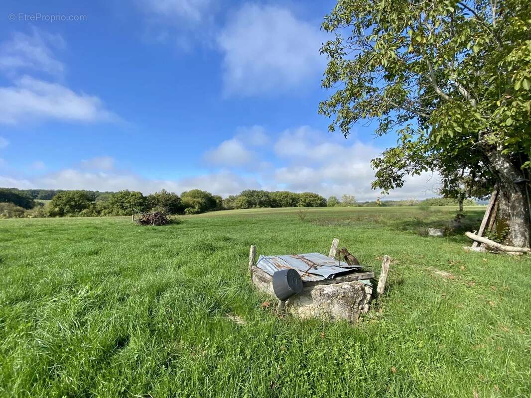 Maison à SAINT-CASSIEN