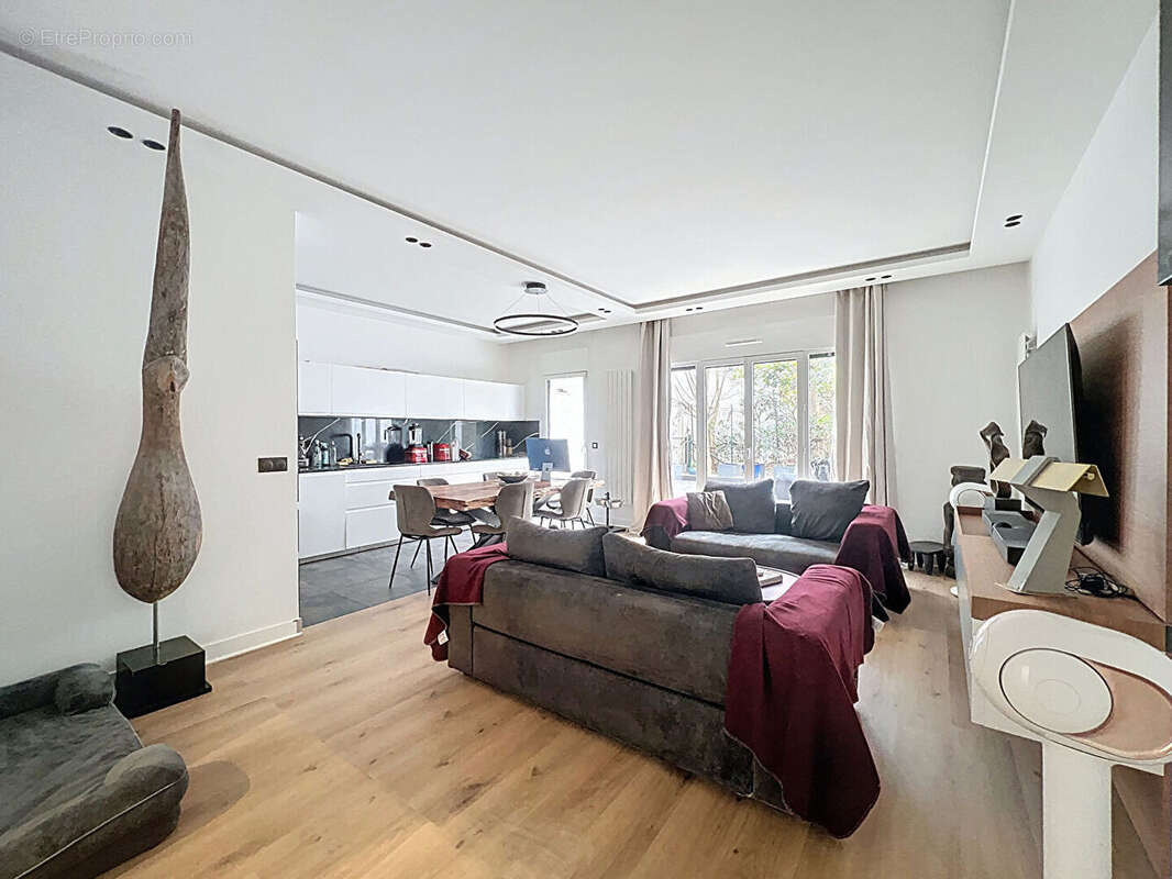 Appartement à SURESNES