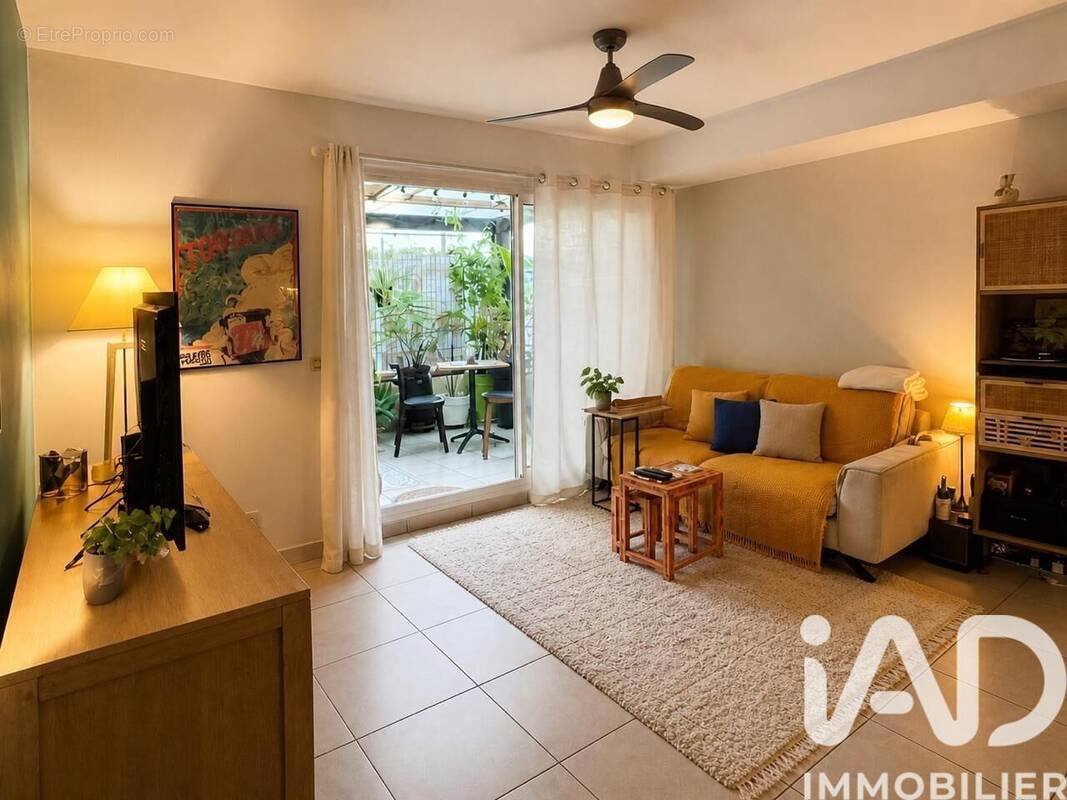 Photo 1 - Appartement à SAINT-DENIS