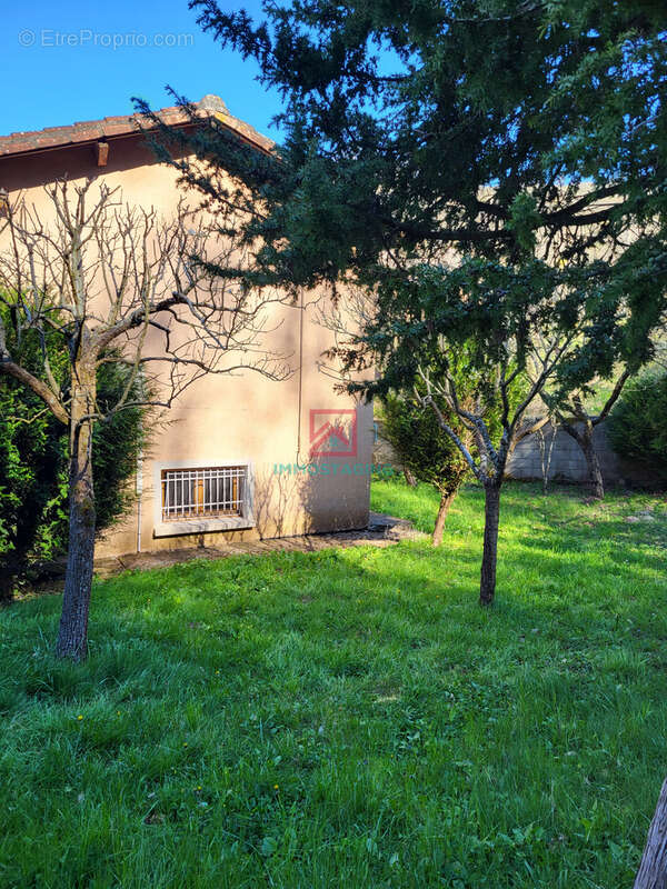 Maison à COMBRET