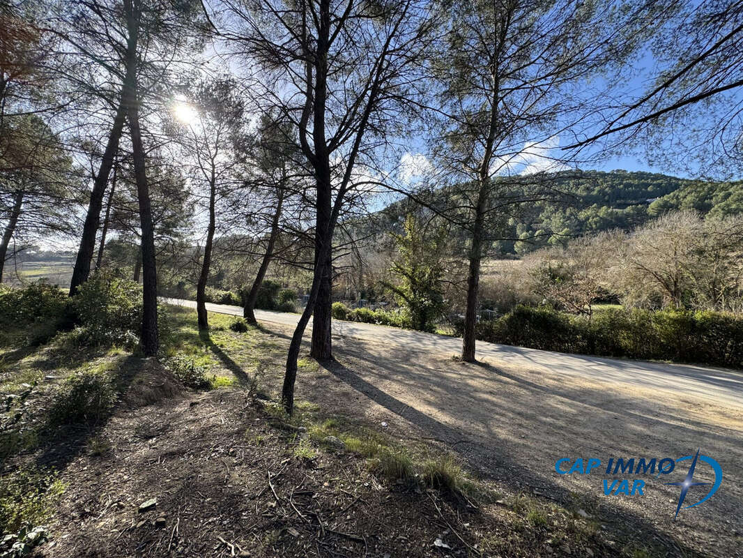 Terrain à LE BEAUSSET