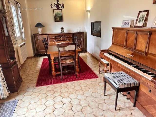 Maison à CONGIS-SUR-THEROUANNE