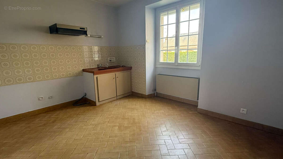 Maison à THORIGNE-SUR-DUE
