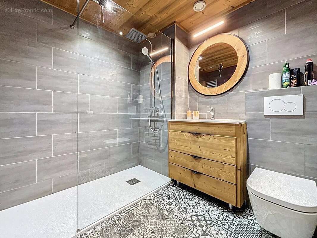 Appartement à SAINT-ETIENNE-DE-TINEE