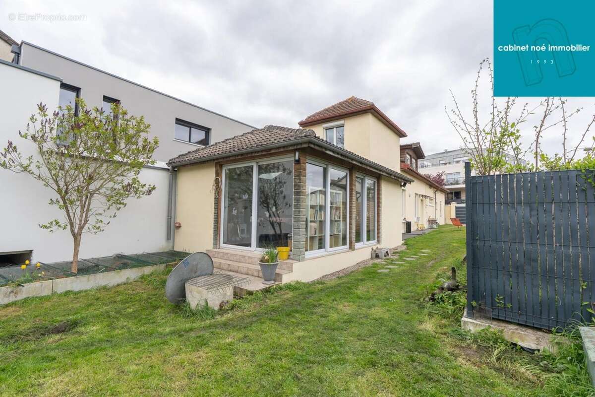 Maison à SAINT-ANDRE-LES-VERGERS