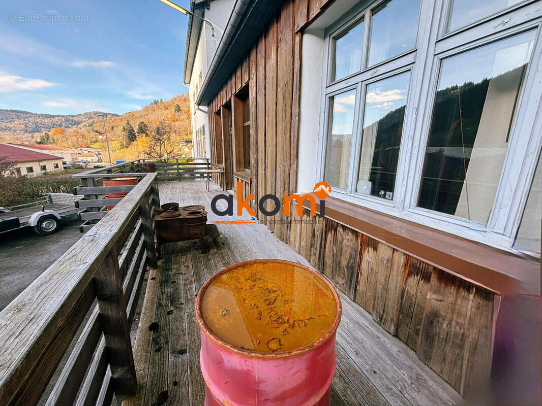 Commerce à LA BRESSE