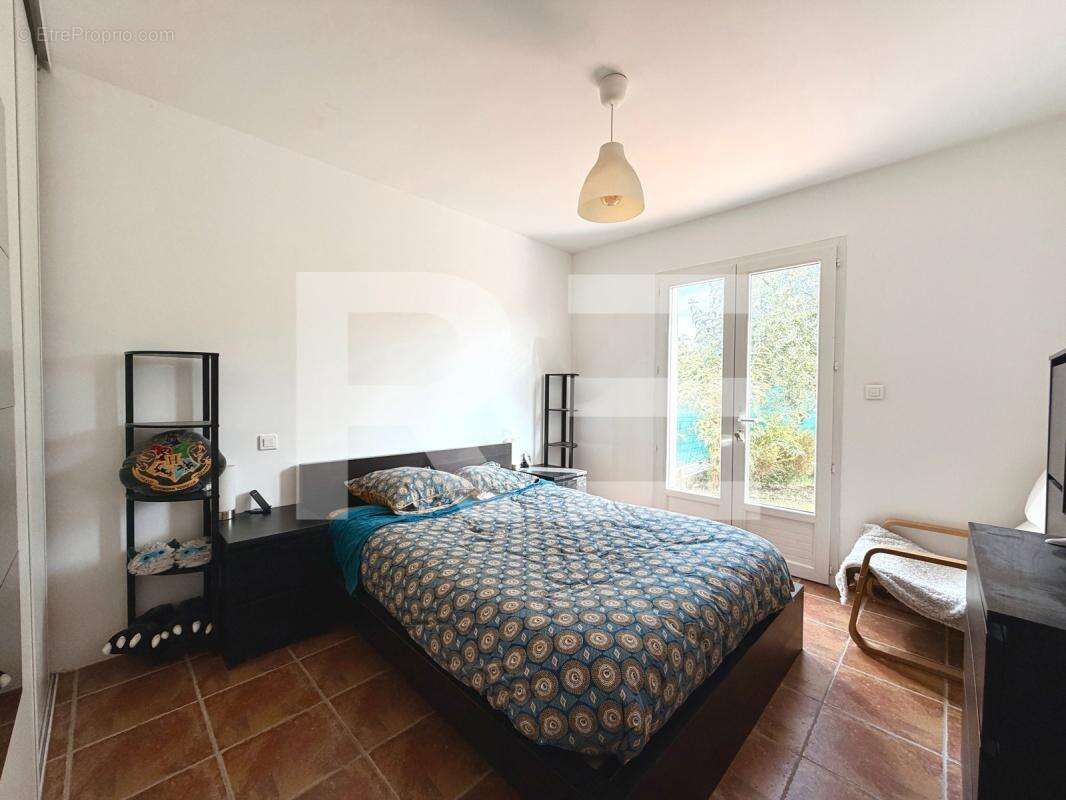 Maison plain-pied 4 chambres, avec garage et jardin à Saint Mamert Du Gard - photo 9