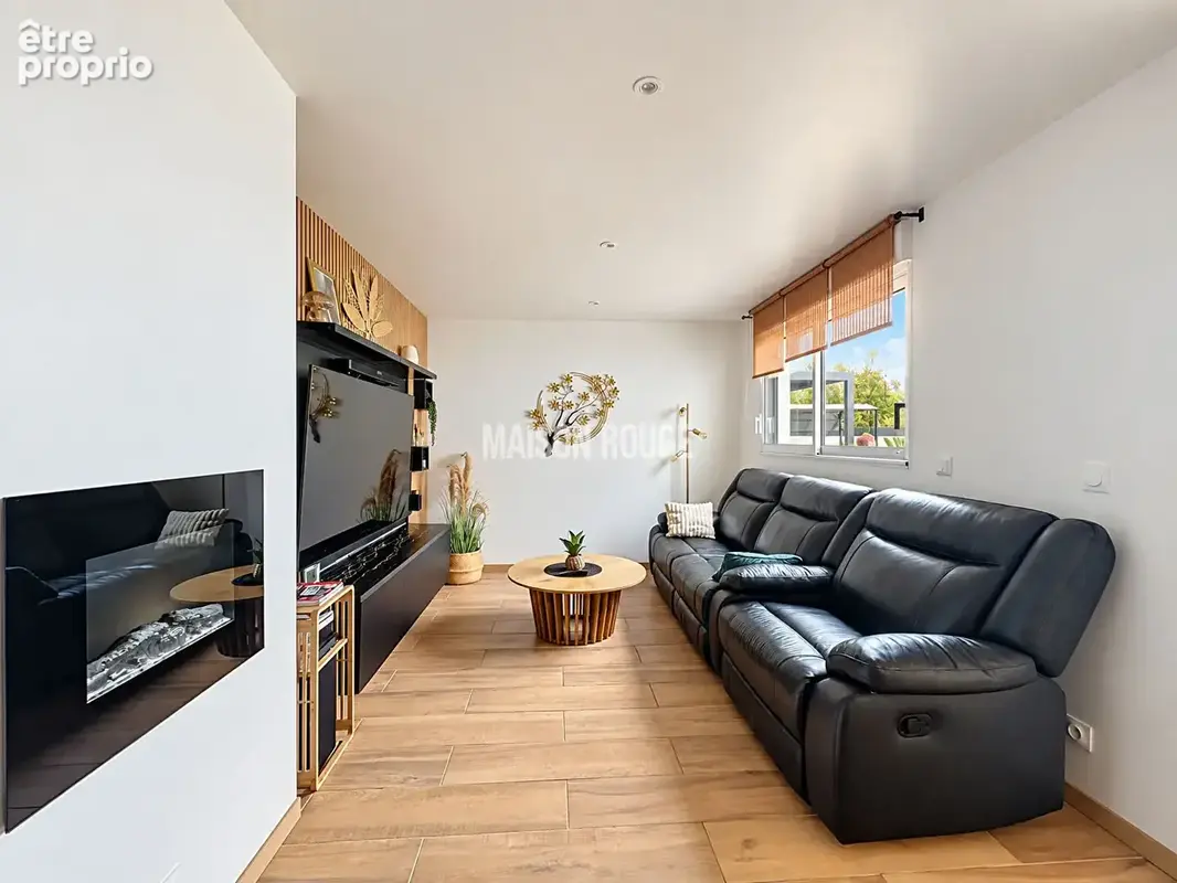 Contemporaine de plain-pied  DPE A/A   Jacuzzi sous pergola - photo 7