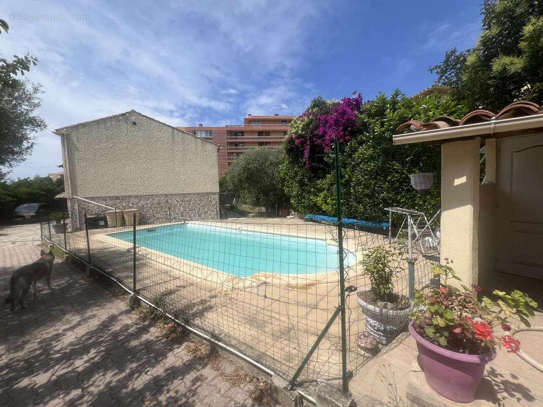 Maison à LA VALETTE-DU-VAR