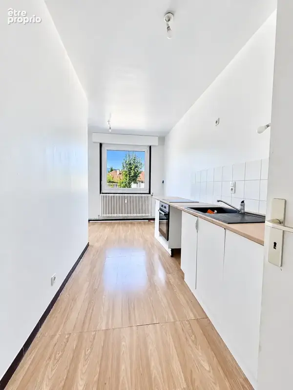À vendre    t3 de 84,3 m2   hypercentre de reignier avec cave et parking - photo 5