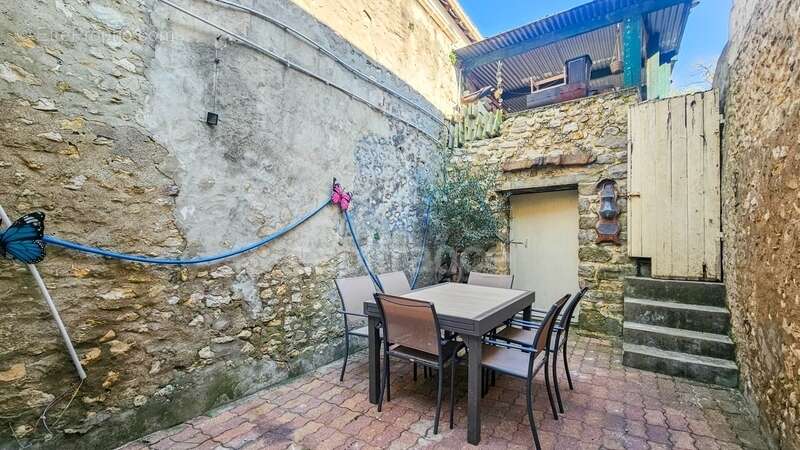 A vendre ETAMPES (91) . Maison en très bon état, 6 pièces, cave, cour et jardin clos - photo 17