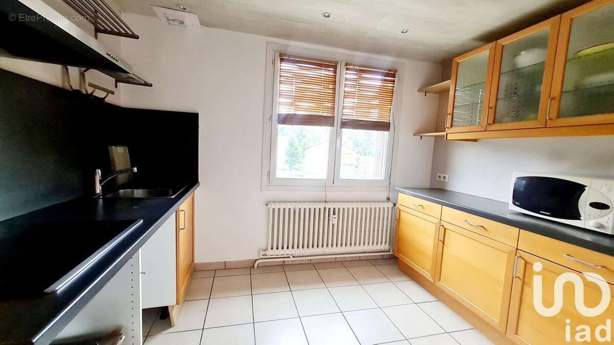 Appartement 67 m² à Saint-Etienne  - photo 6