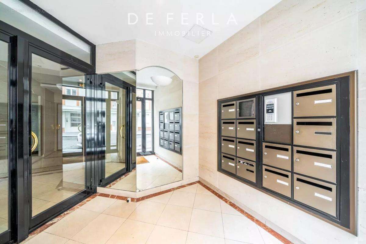 Appartement à PARIS-15E