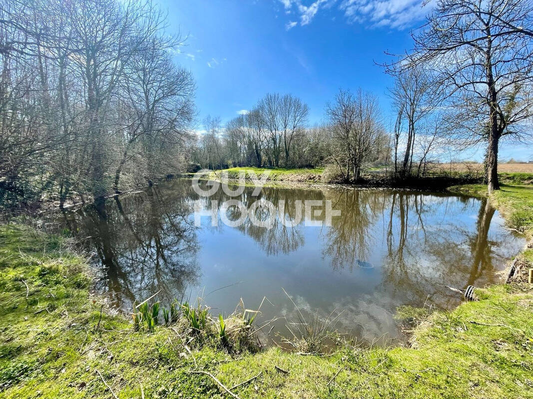 Terrain à ROZ-SUR-COUESNON