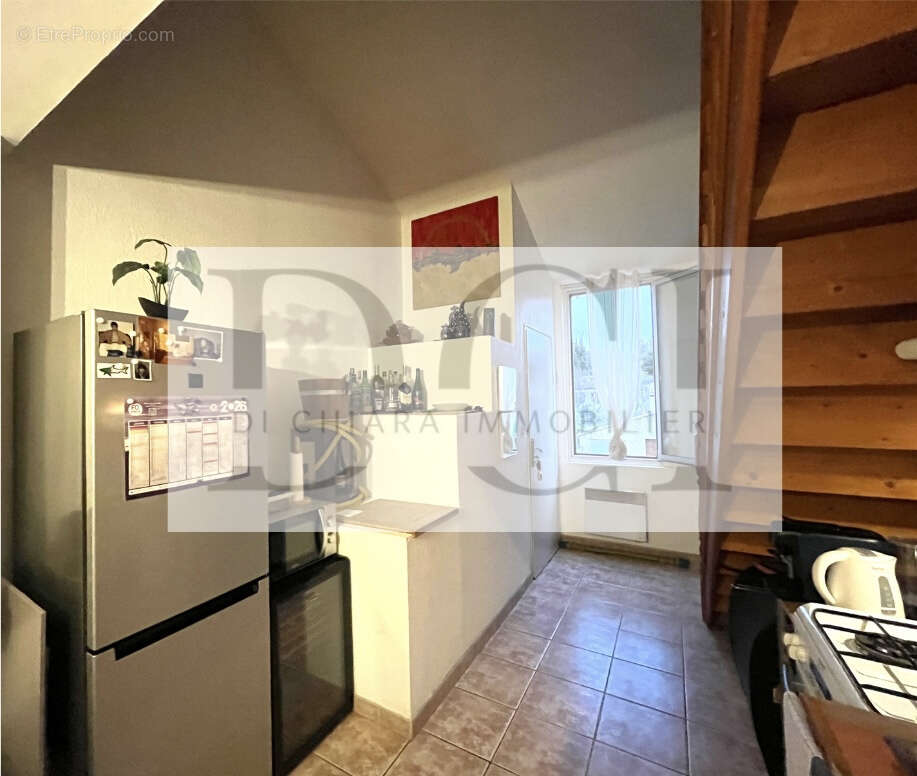 Appartement à ENSUES-LA-REDONNE