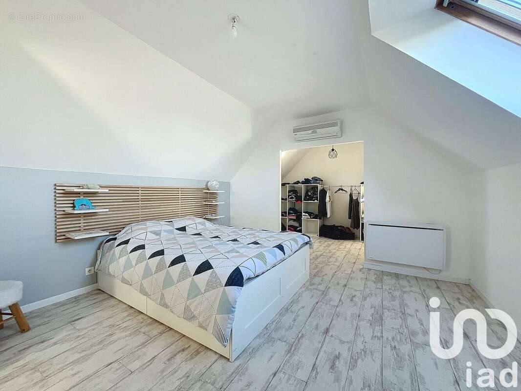 Maison 136 m² à Fontenay-Sur-Loing  - photo 9