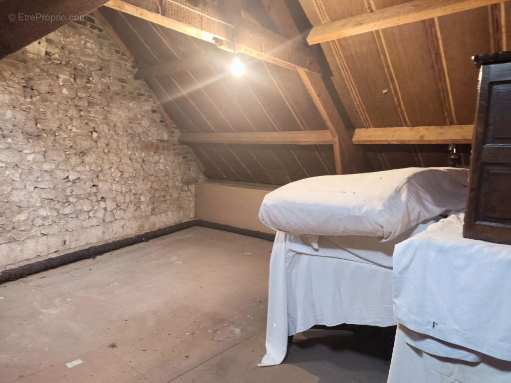 Maison à AVESNES-LE-COMTE