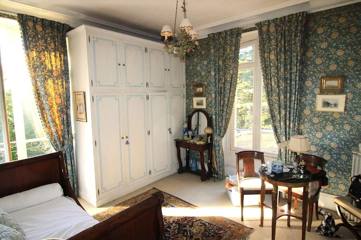 Maison à YERRES
