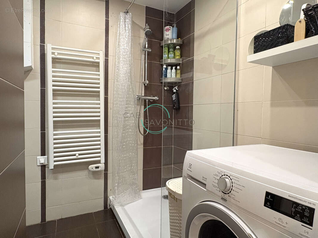 Appartement à MARSEILLE-7E