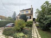 Maison à TREMBLAY-EN-FRANCE