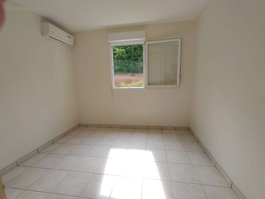 Appartement à LE ROBERT