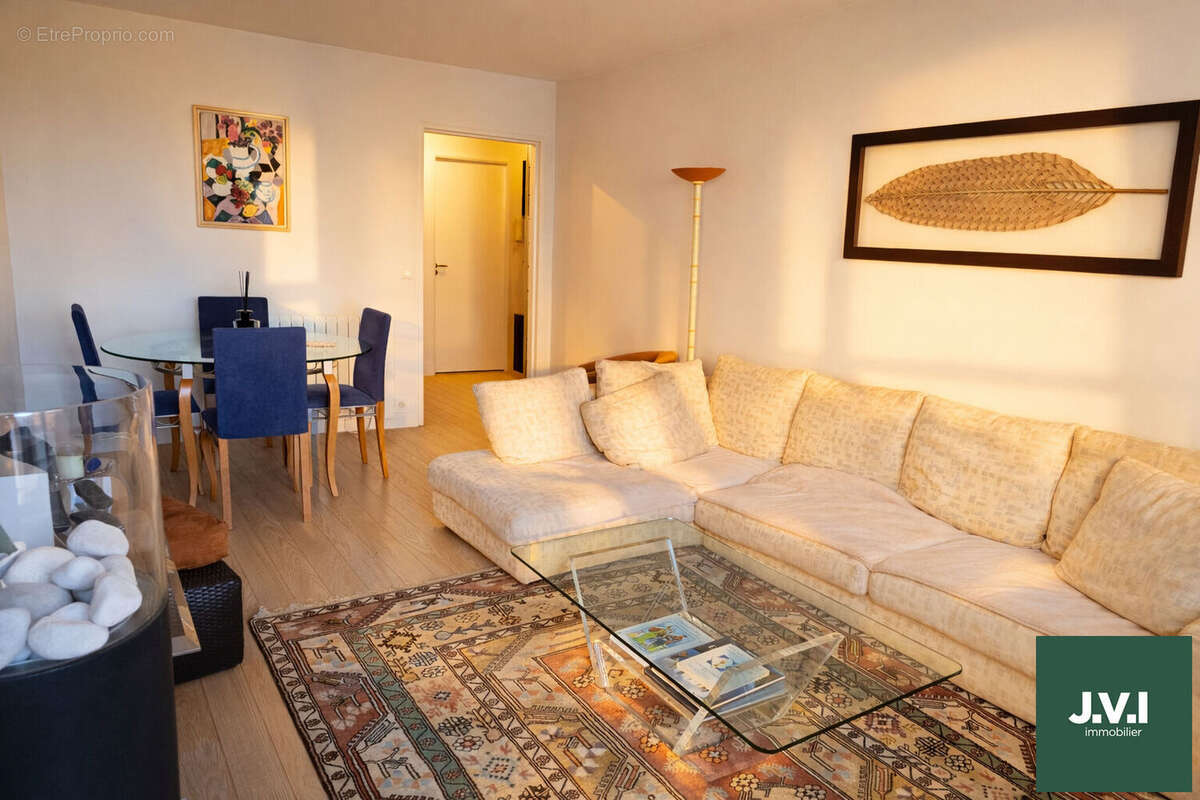 Appartement à ENGHIEN-LES-BAINS