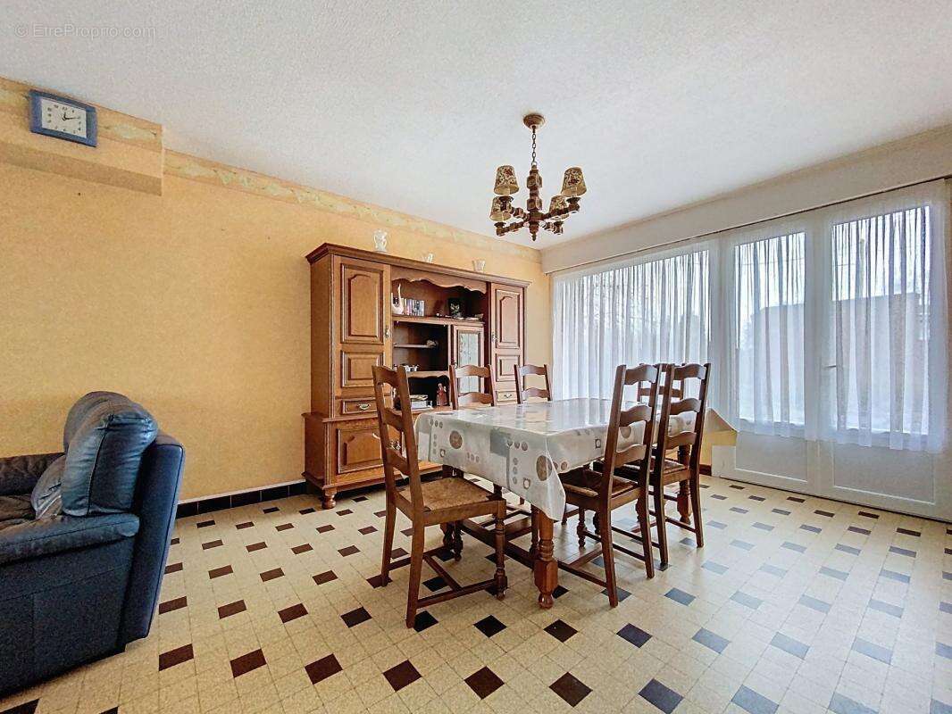 Maison à ARMENTIERES