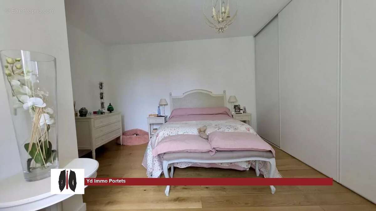Maison à CASTRES-GIRONDE