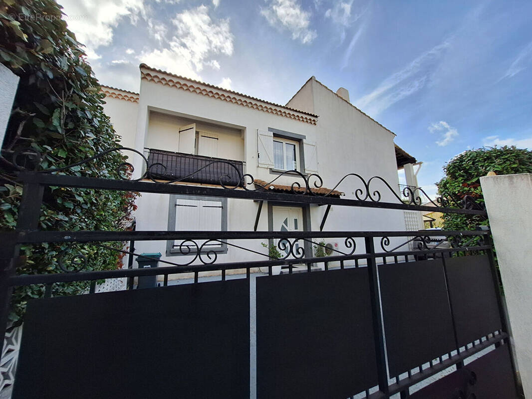 Maison à MARIGNANE