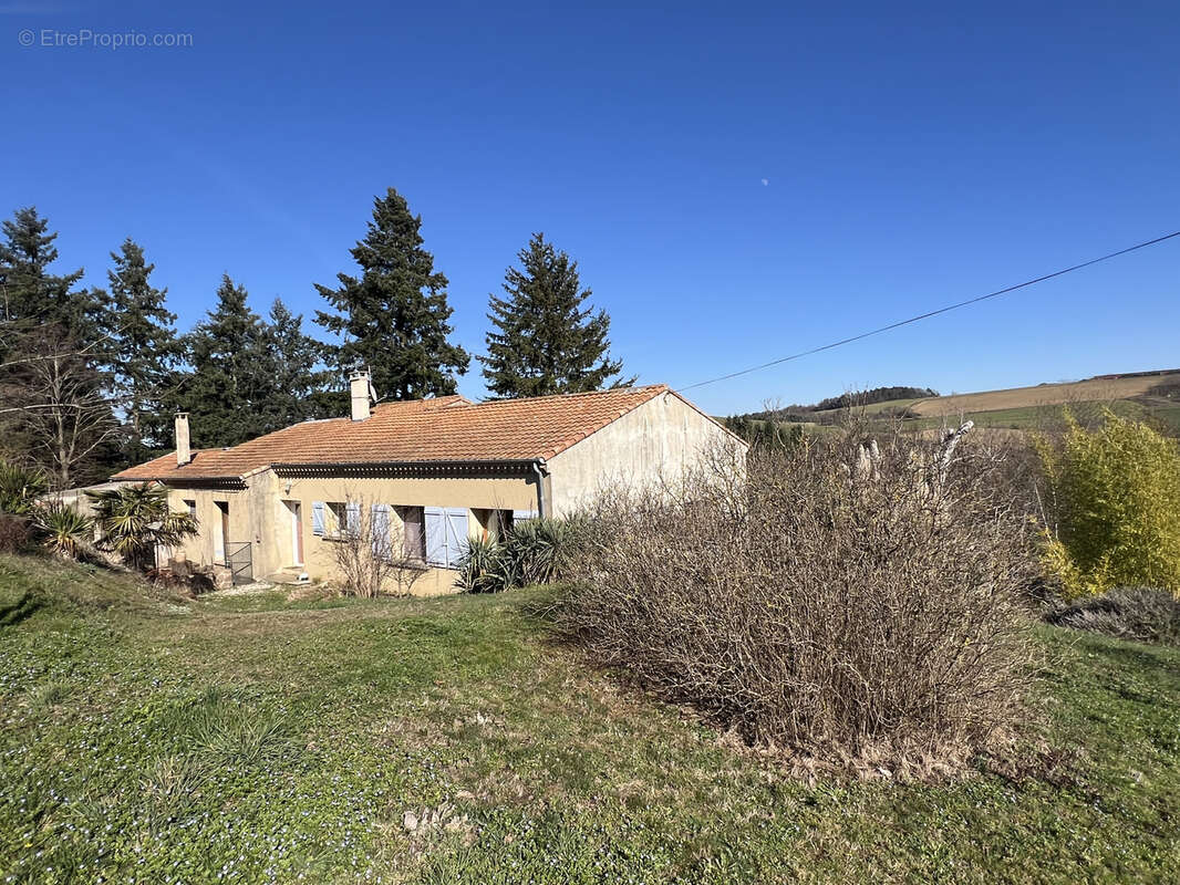 Maison à SAINT-ROMAIN-DE-LERPS