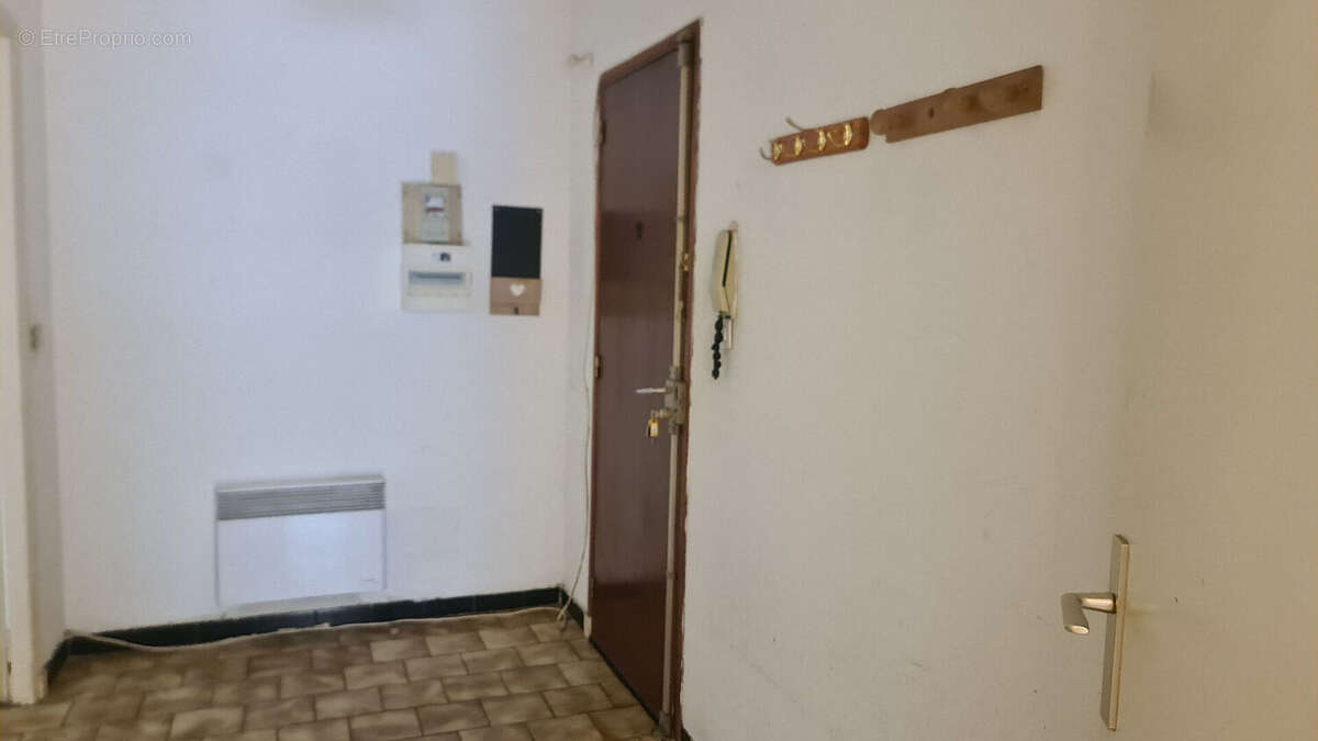 Sète, appartement T3 DE 73 M², Terrasse, cellier, Possibilité d'achat d'un garage en supplément. - photo 12