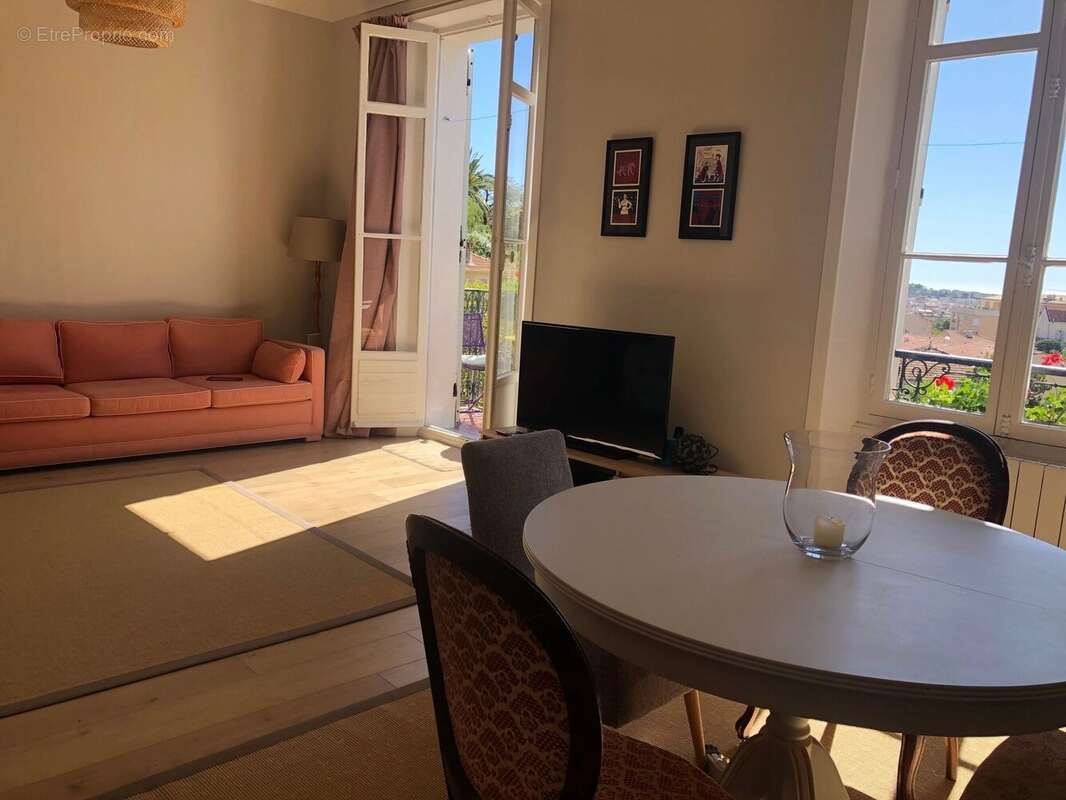Appartement à CANNES