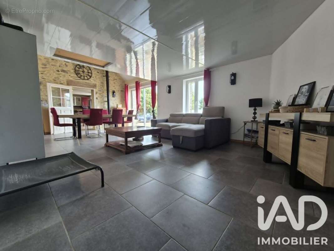 Photo 8 - Maison à LE MOLAY-LITTRY