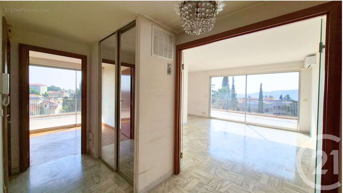 Appartement à NICE