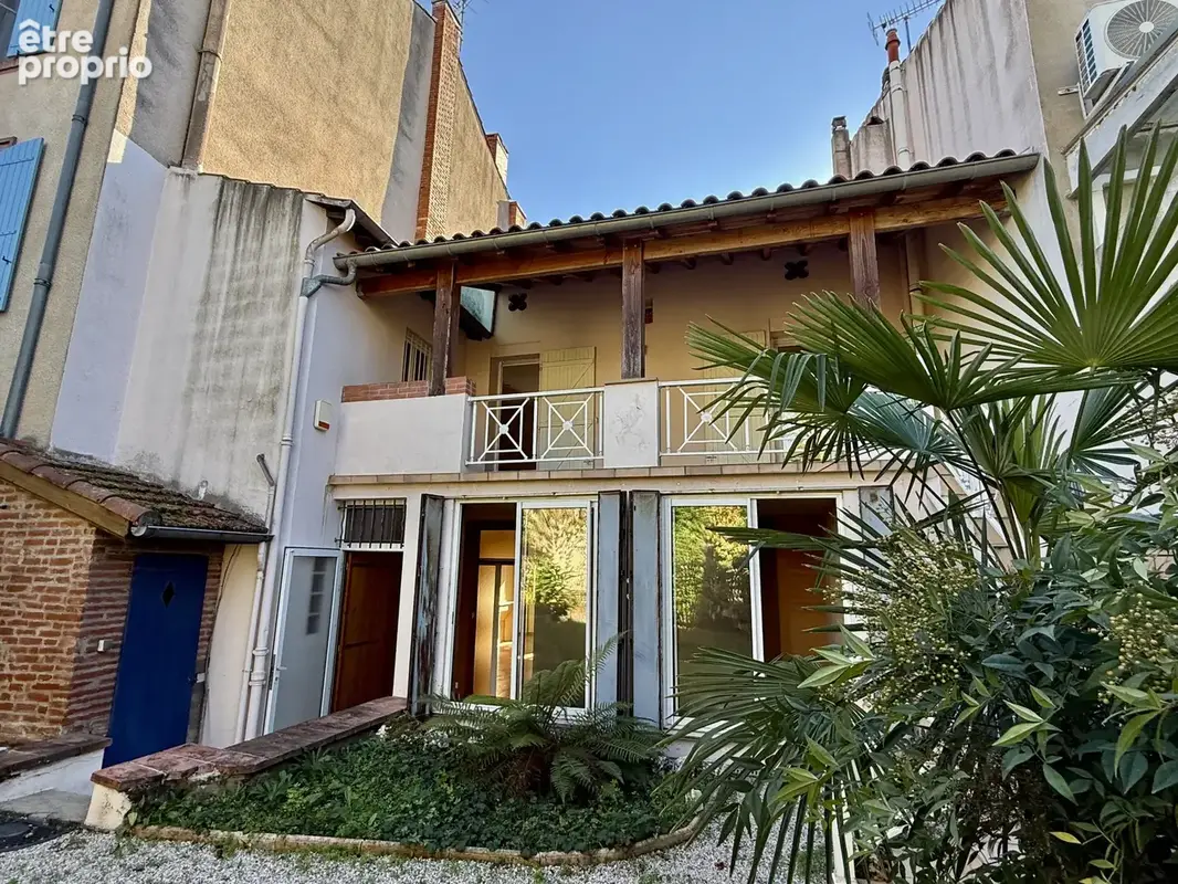Albi - Rue du Roc - Maison de caractère avec jardin, terrasse couverte et garage - photo 1