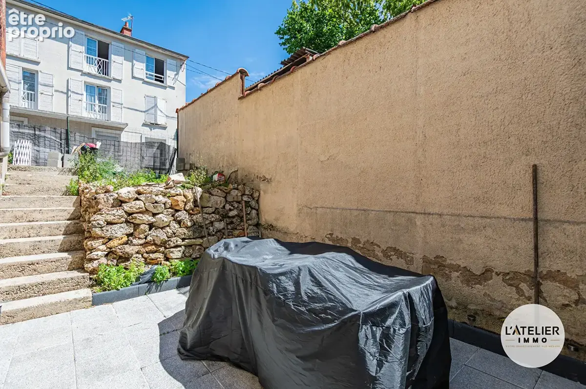 Appartement T2-65m2 avec cour- secteur Eglise St Pierre - photo 2