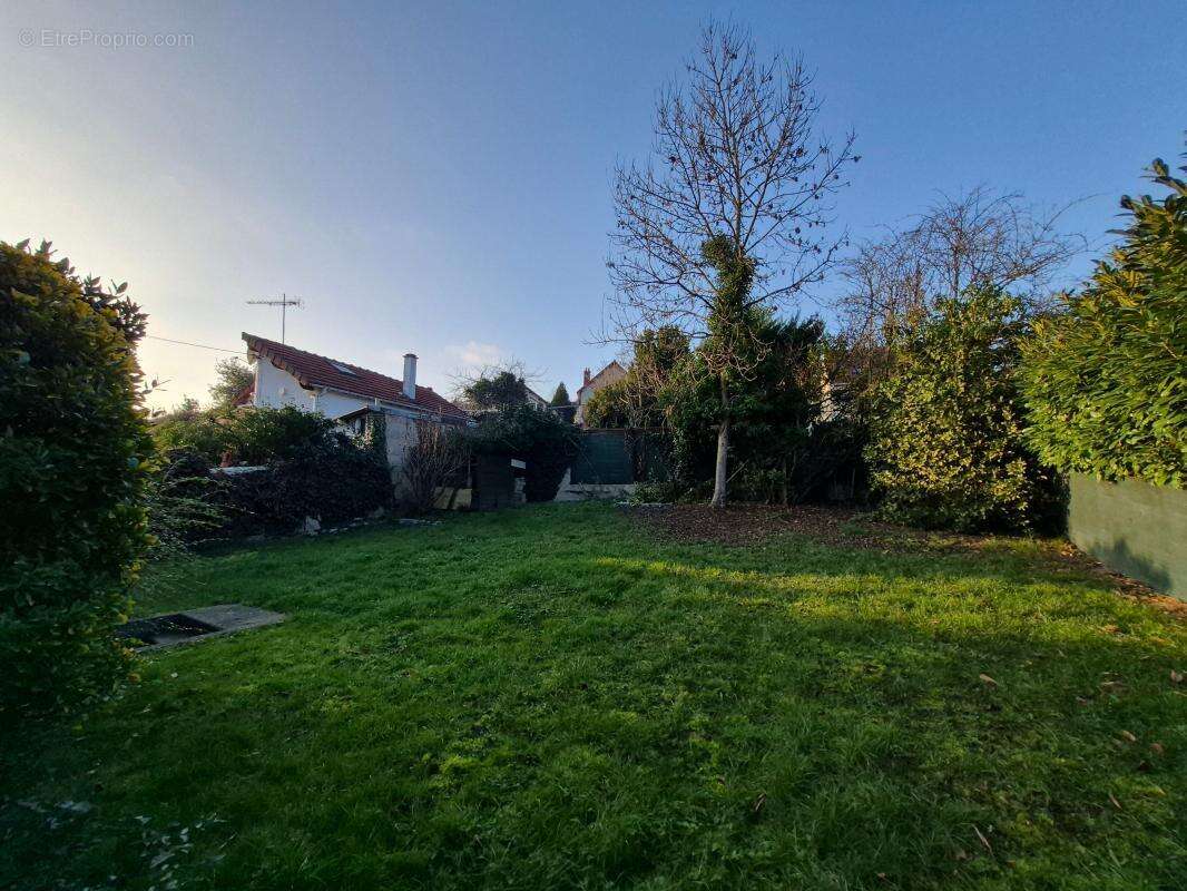 Maison à JUVISY-SUR-ORGE