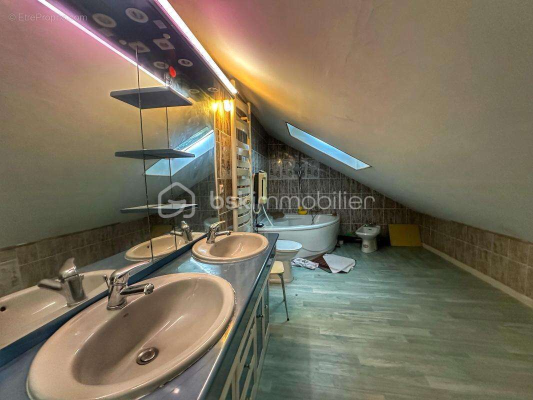 Maison à GRESY-SUR-AIX