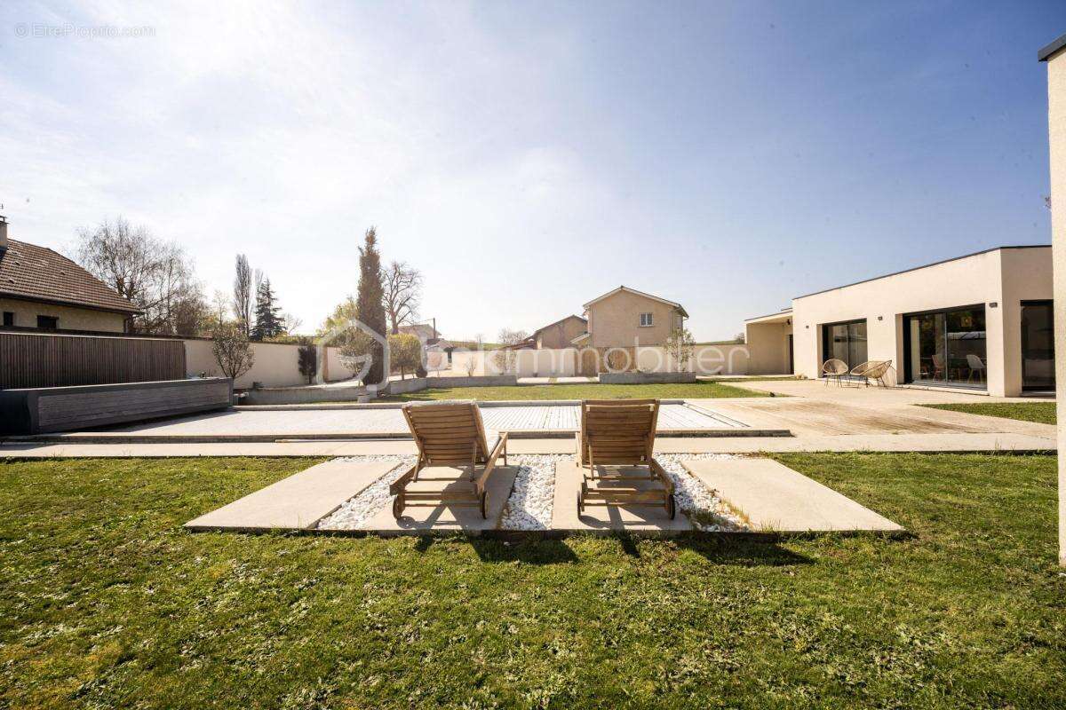 Maison à BOURGOIN-JALLIEU