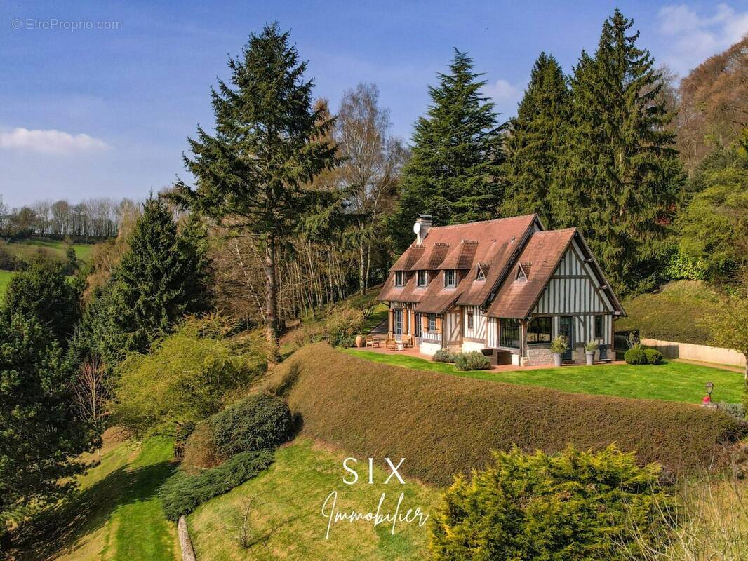 Maison à PONT-L'EVEQUE