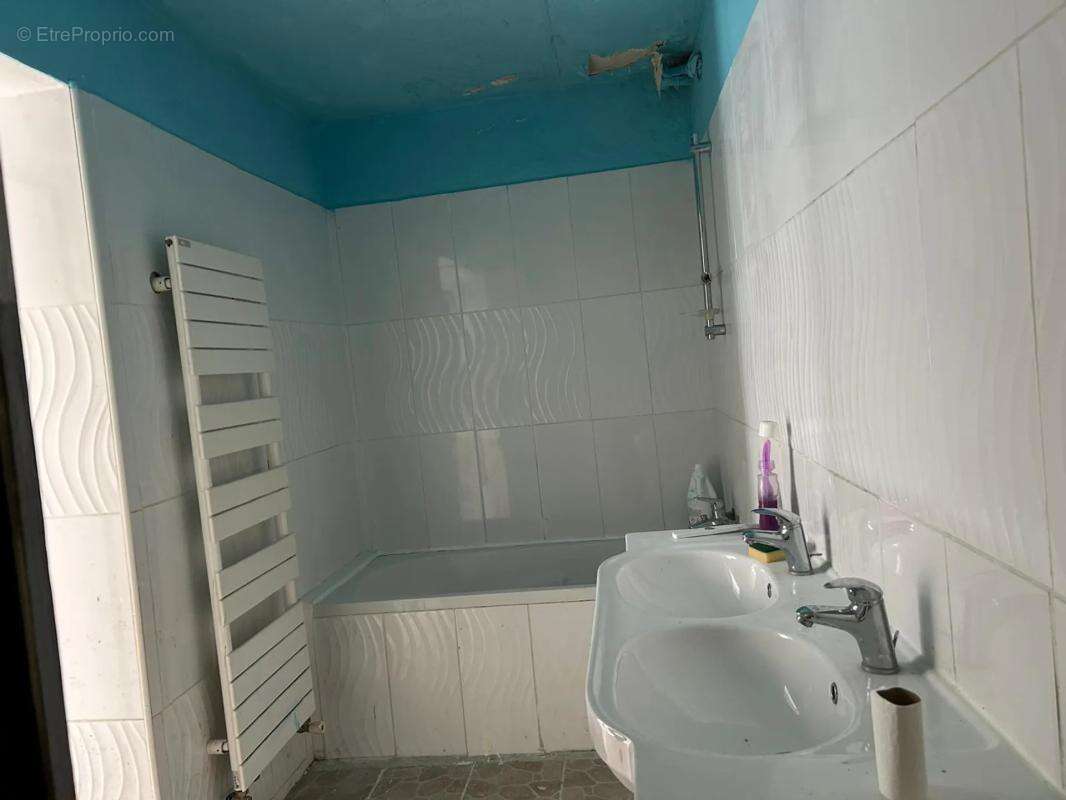 Maison à SAINT-BRICE