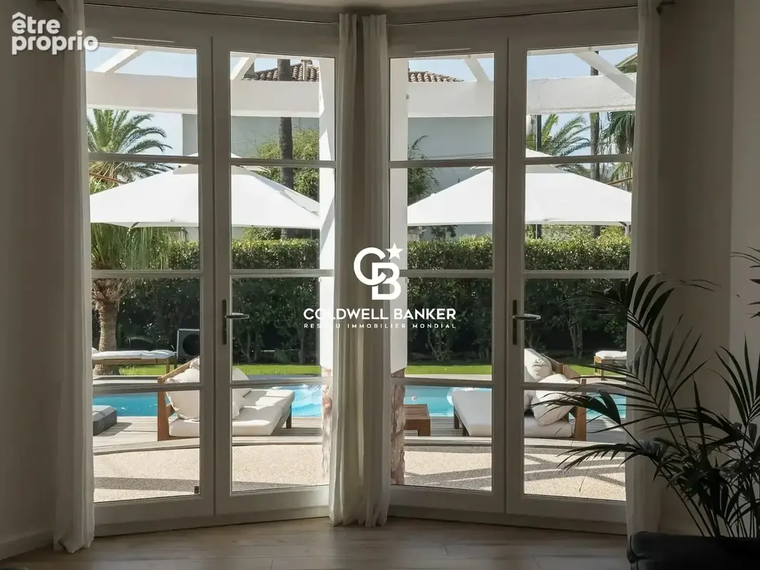 Villa rénovée avec piscine à proximité du centre-ville - 83400 Hyères Les Palmiers - photo 4