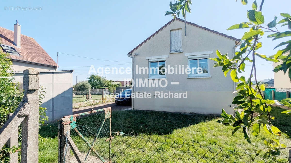 Maison à BEAUMONT-DU-GATINAIS