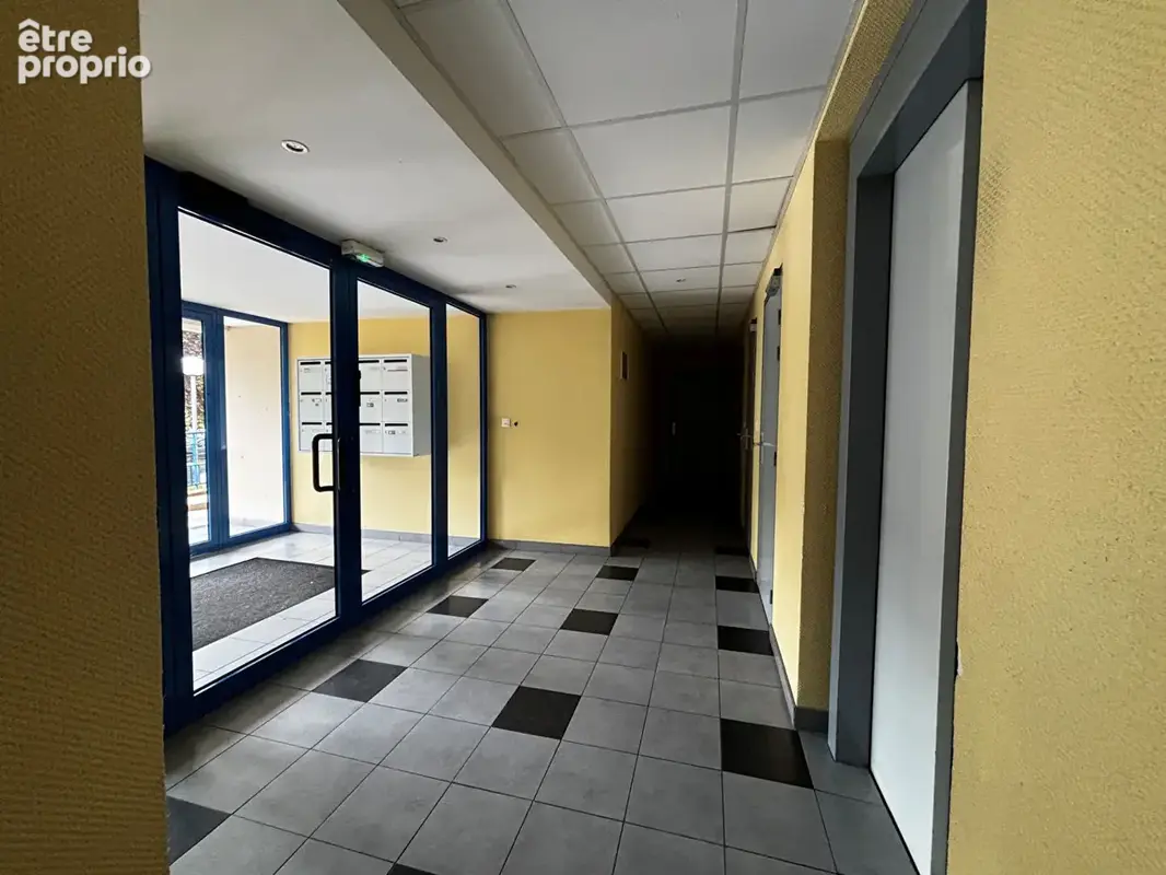 Appartement Metz 4 pièce(s) 90 m2 avec terrasse et box en sous-sol - photo 9