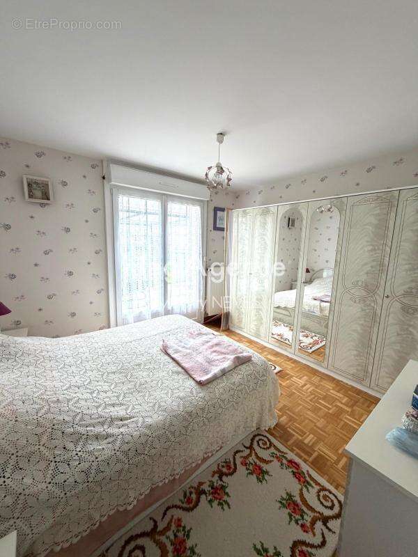 Maison à NEUVILLETTE