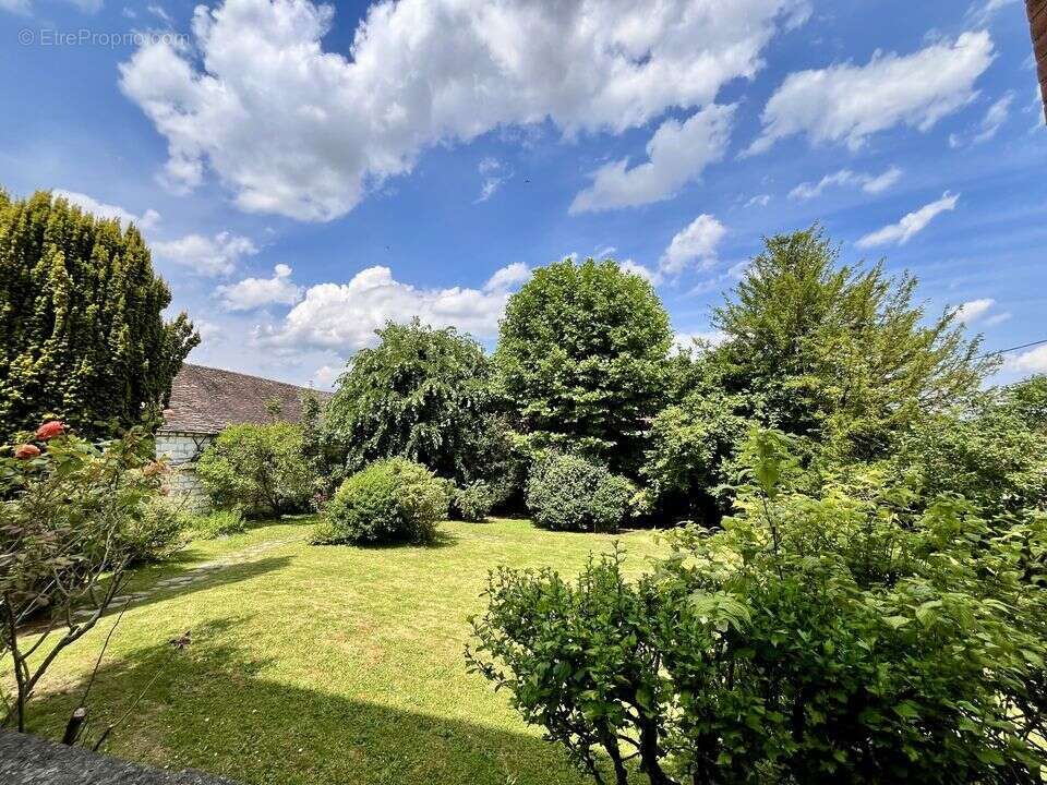 Maison à PONT-SUR-YONNE